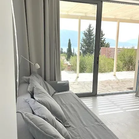 Βίλα Armonia & Pool House, Stunning Views, Private Pool, Peaceful Location, Ideal For Two Families! Ευρετή