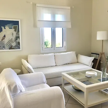 Armonia & Pool House, Stunning Views, Private Pool, Peaceful Location, Ideal For Two Families! Ευρετή