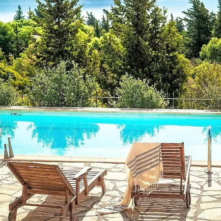 Armonia & Pool House, Stunning Views, Private Pool, Peaceful Location, Ideal For Two Families! * Ευρετή
